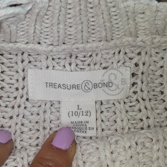 SOLD!TREASURE & BOND oversized crop frayed sweater - Picture 2 of 6